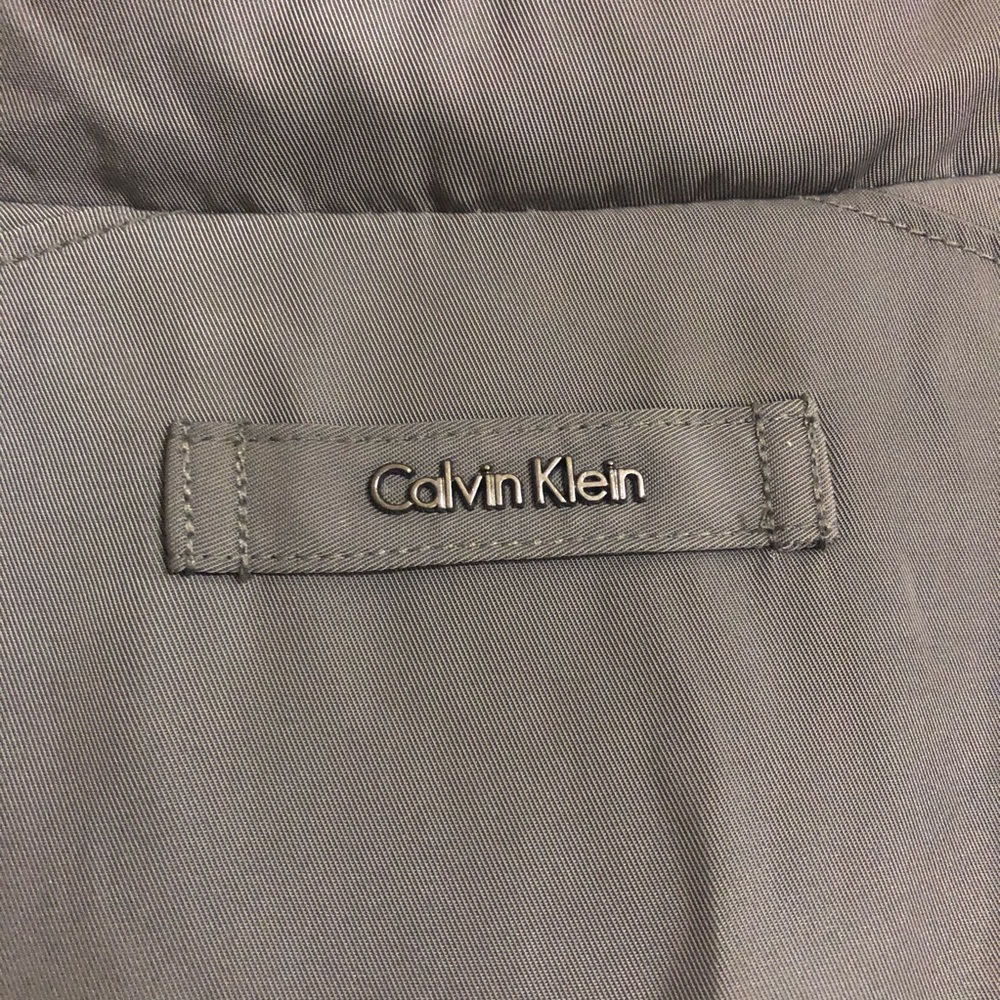 Calvin Klein Reflective‎ medium weight Jacket - Picture 4 of 15